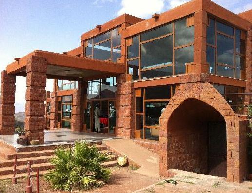 Hotel entrance of Mountain View Hotel