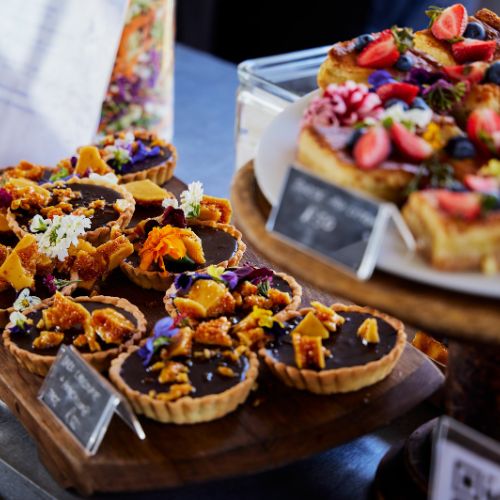 A Foodie’s Guide To Beautiful, Historic Cape Town