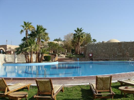 Outdoor pool area of Abu Simbel Seti Hotel