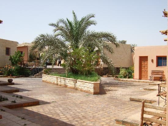 Courtyard of Beshmo Hotel