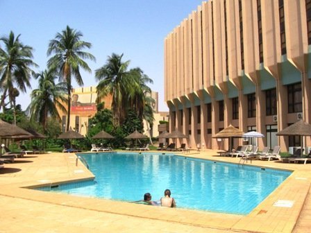 Outdoor pool area of Hotel Sofitel Gaweye Niamey