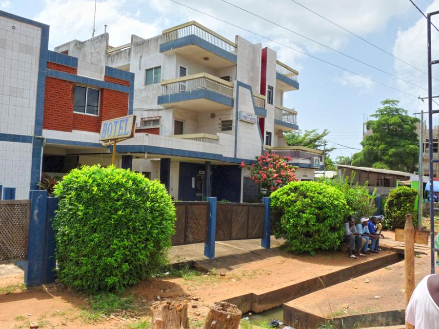 Entrance to Hotel Gbena