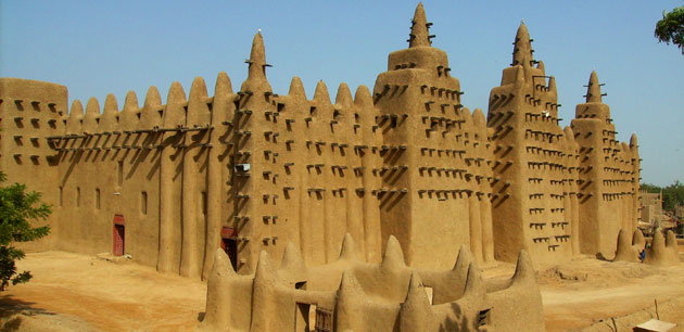 View of the Grand Mosque in Djenne - Mali & Burkina Faso - Discover Mali