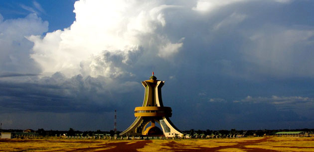 Large building in Mali - Cultural Tour of Mali & Burkina Faso