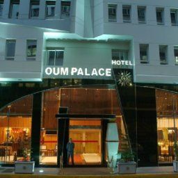 Entrance of Oum Palace Hotel