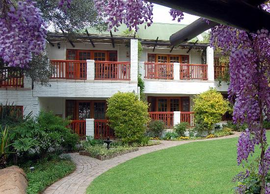 Outdoor area of Rivonia Bed and Breakfast