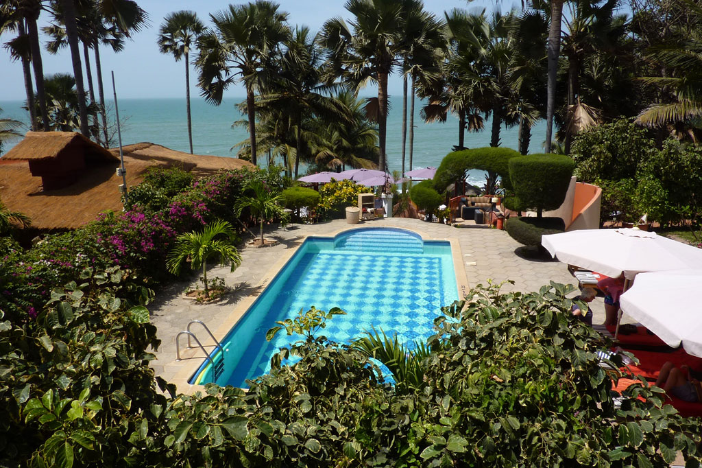 Outdoor pool area of Ngala Lodge